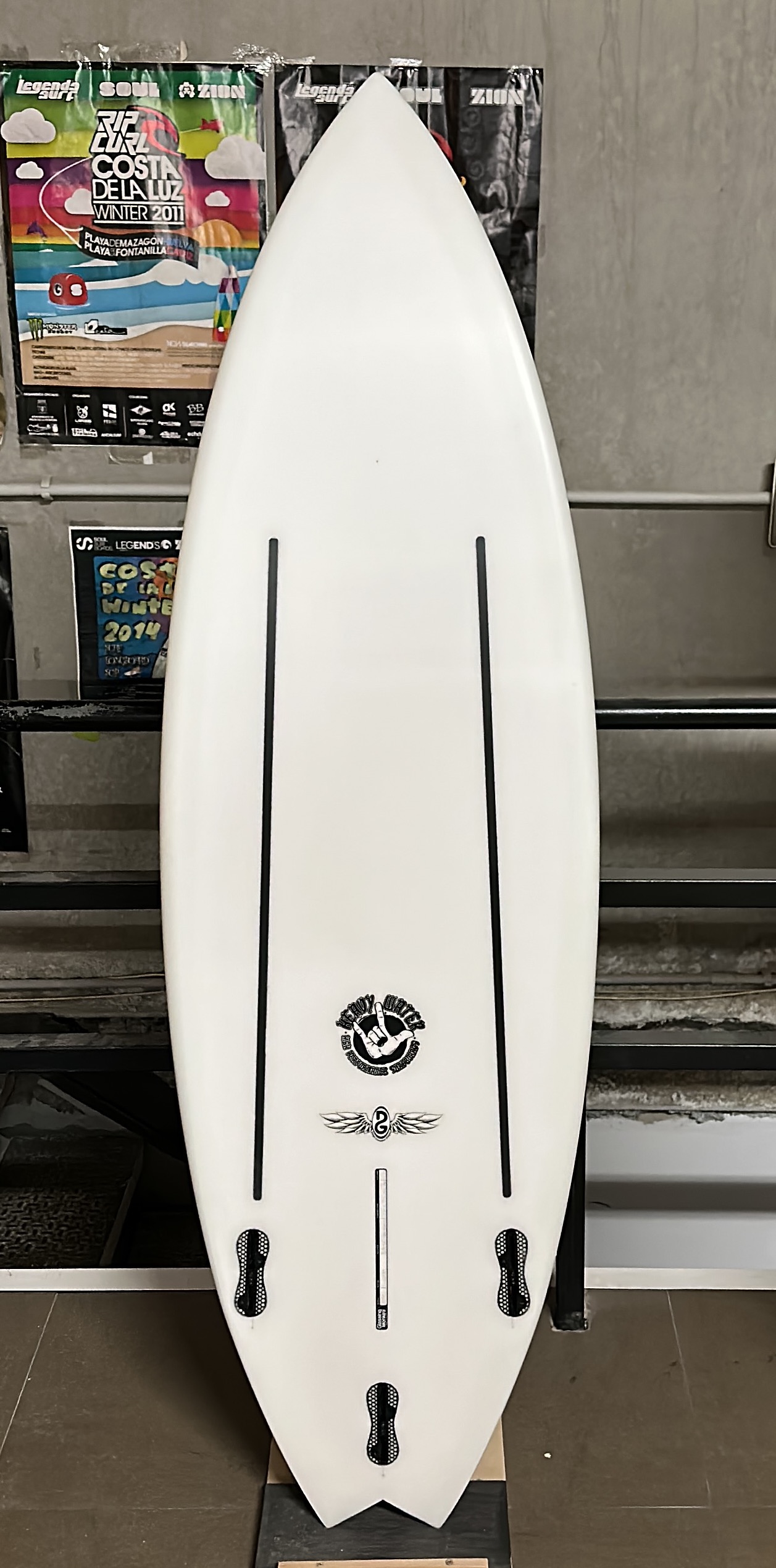 tabla de surf a medida DD85FAAC-85A1-49B5-A9FE-329139448281