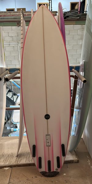 tabla de surf a medida 147A3977-9559-49E9-8F19-7716BAAAA4B9