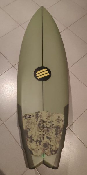 tabla de surf a medida aeebe8ff-2f91-4e0d-a72a-caa72b07accb